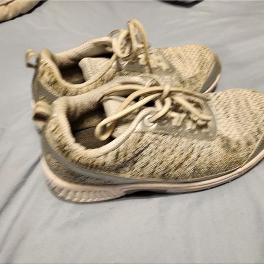 Women's Orthofeet sneakers. Light gray. Therapeutic walking‎ shoes. 7 Wide. - Picture 5 of 12